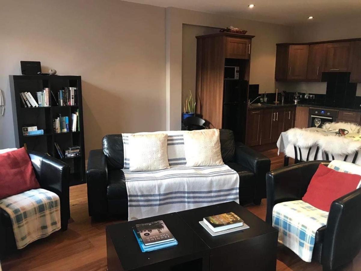 Centre Of Dingle Town - Luxury Holiday Apartment Buitenkant foto