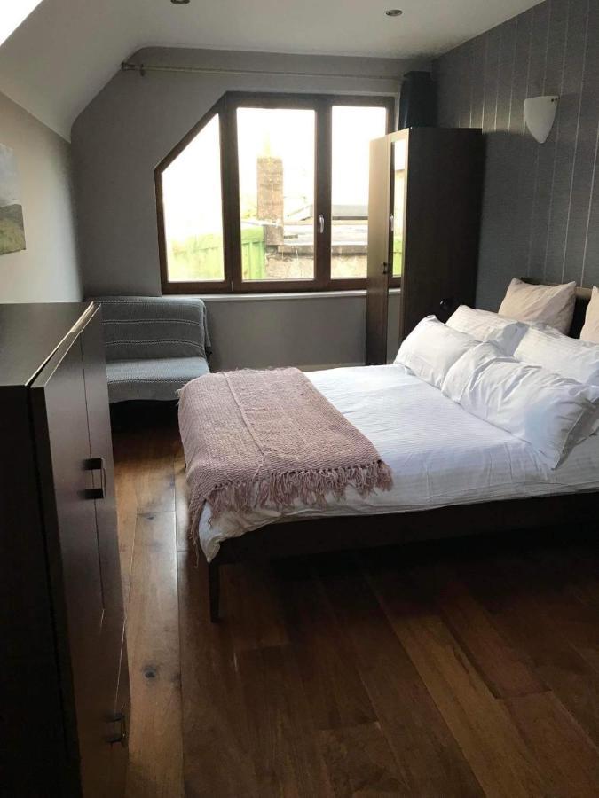 Centre Of Dingle Town - Luxury Holiday Apartment Buitenkant foto