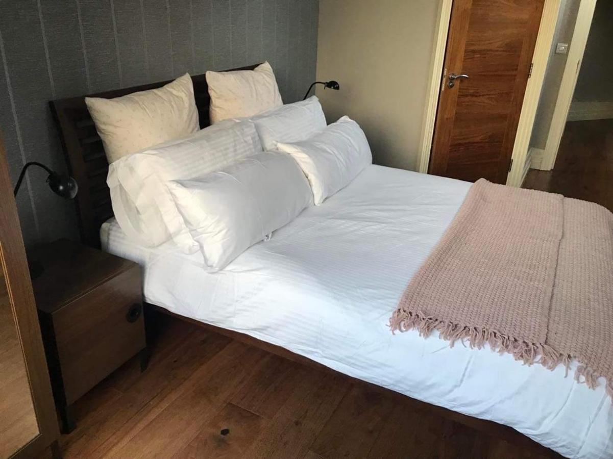 Centre Of Dingle Town - Luxury Holiday Apartment Buitenkant foto