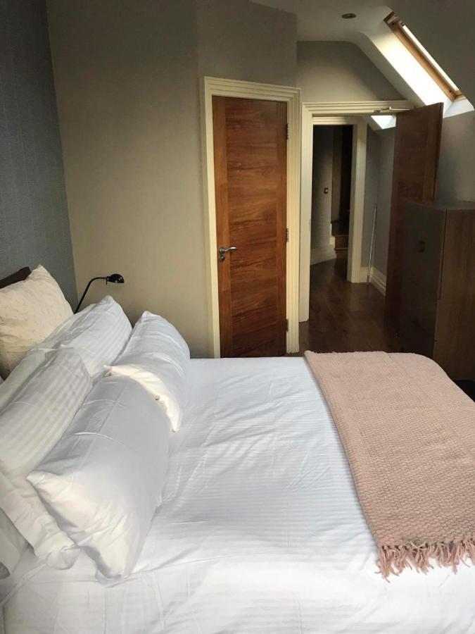 Centre Of Dingle Town - Luxury Holiday Apartment Buitenkant foto